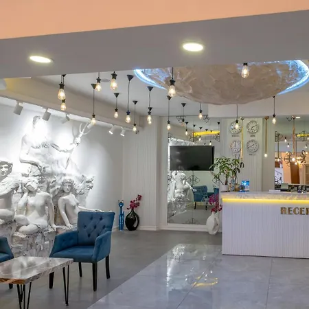 Mi Boutique 3*
